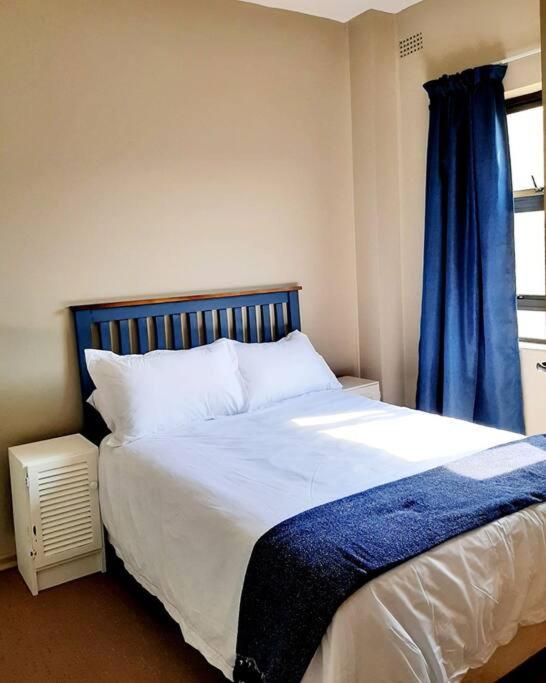 3 Bedroom Sea-Front Apartment