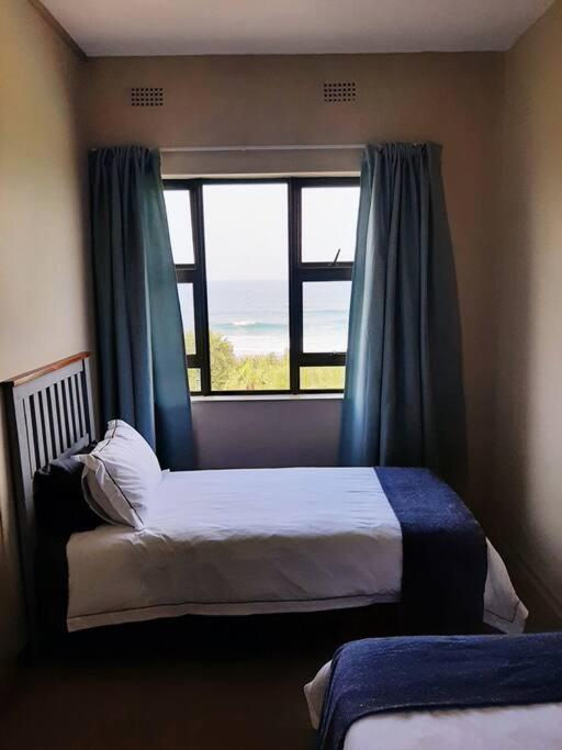3 Bedroom Sea-Front Apartment